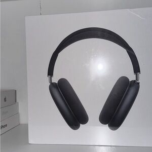 Apple Midnight AirPods Max